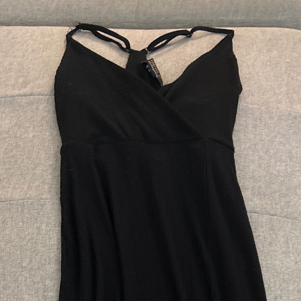 Black midid dress